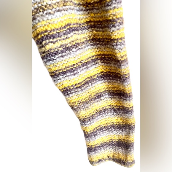 Urban Outfitters Knit Lennon Crop Sweater - Picture 6 of 10